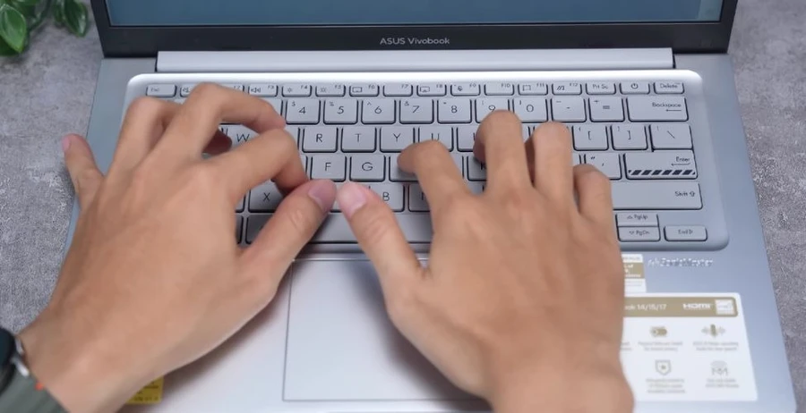 Bàn phím ASUS VivoBook 14 X1404VA-EB609W