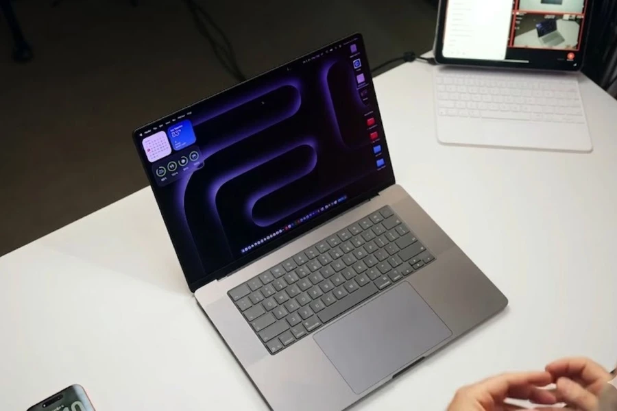 Apple Macbook Pro M5 Max 16 inch 2026 MGEE4SA/A sử dụng RAM 48GB và SSD 2TB