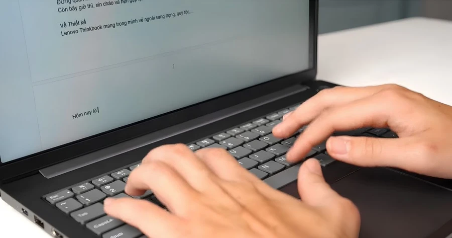 Bàn phím của laptop Lenovo ThinkBook 16