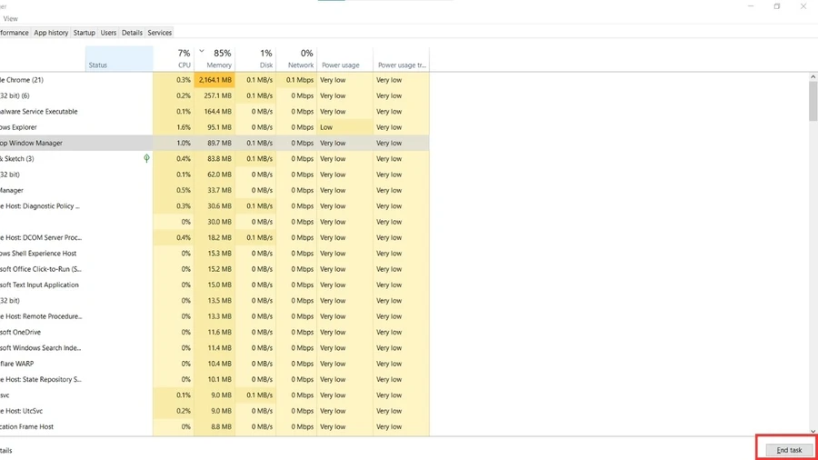 Bàn phím phản hồi chậm: Chọn ứng dụng không cần thiết rồi nhấn End task