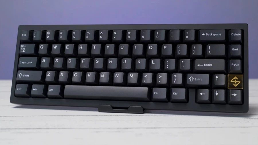 Bàn phím cơ 65% chơi game rất tốt nhờ tối ưu không gian rê chuột và gọn gàng, phù hợp nhiều người