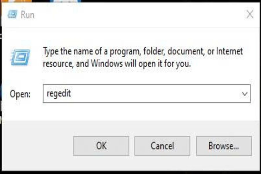 Nhấn tổ hợp Windows + R, nhập regedit rồi nhấn Enter
