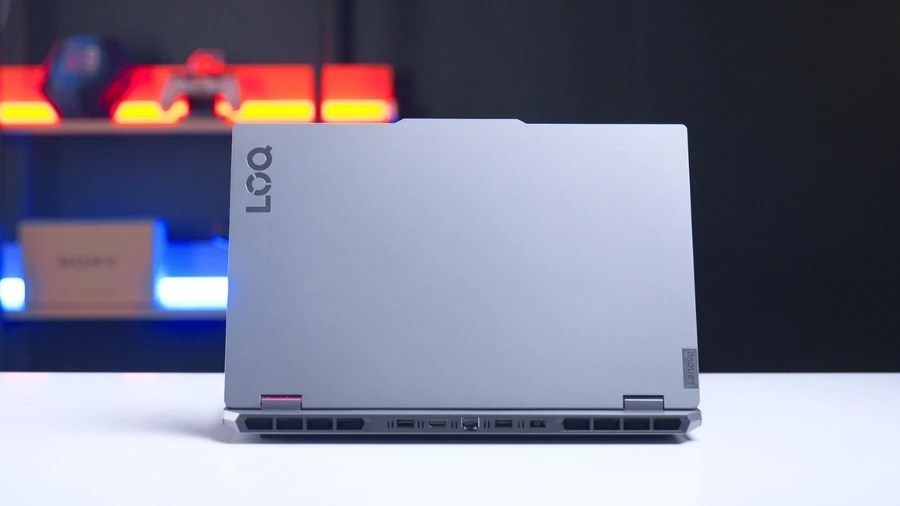 Laptop chơi FO4 mượt giá rẻ Lenovo LOQ 15IAX9 83GS000RVN cấu hình ổn định, tản nhiệt tốt, chiến FO4 cực mượt giá rẻ