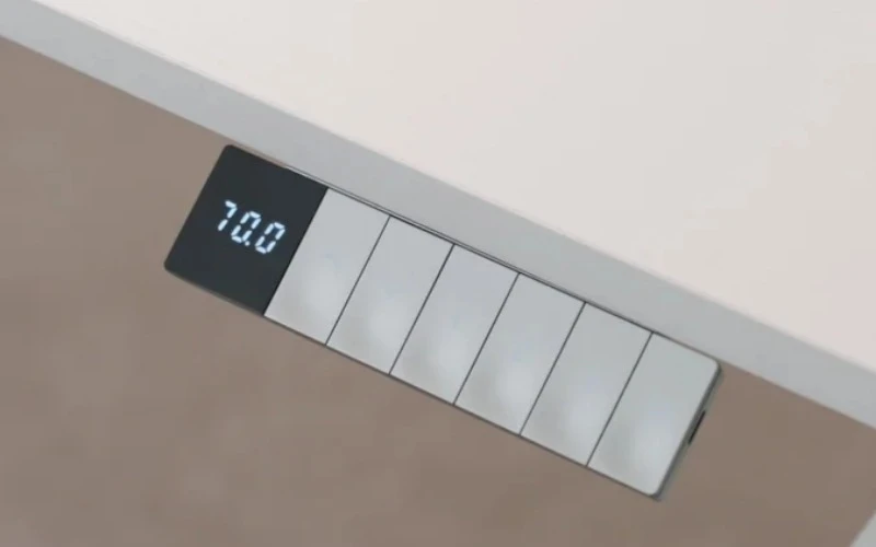 Động cơ khung bàn nâng hạ Motion S vận hành êm ái với tốc độ nâng 22mm/s ổn định