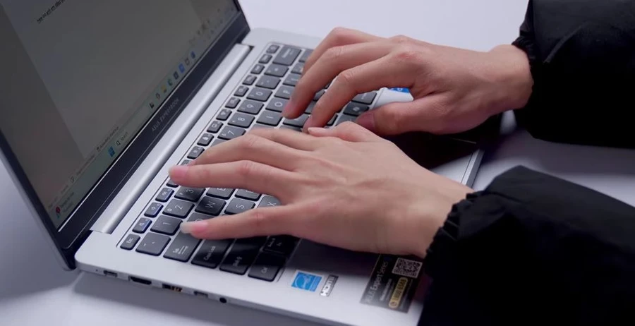 Thời lượng pin ASUS ExpertBook P1 P1403CVA-C3U08256-50