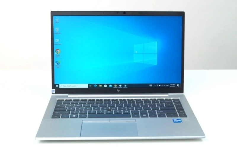 HP Elitebook 840 G8 hiển thị sắc nét cho văn bản và bảng tính, phục vụ tốt học tập, làm việc