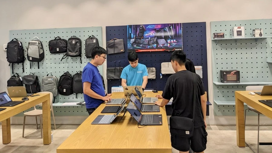 Để mua laptop HP Pavilion chính hãng và giá rẻ, bạn có thể tìm đến ThinkPro