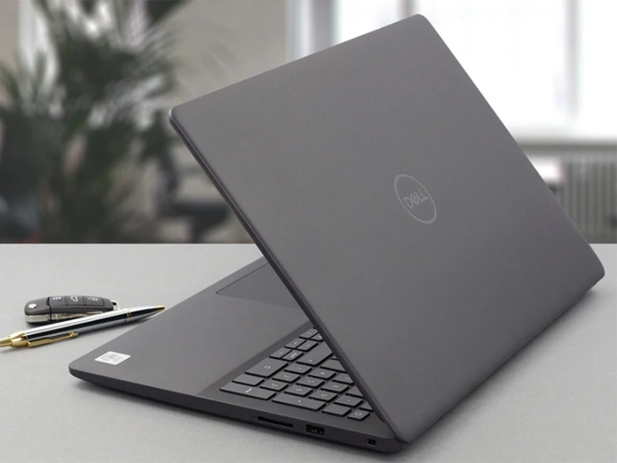 Dell Inspiron 3000 có mức giá dễ tiếp cận với phân khúc nhân viên văn phòng, học sinh - sinh viên