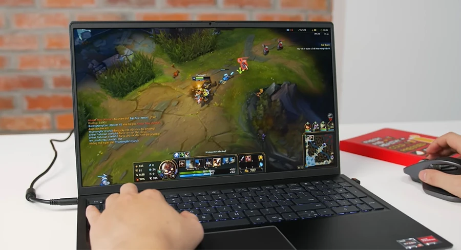 Dell Inspiron 15 đáp ứng được cả nhu cầu gaming cho các game thủ
