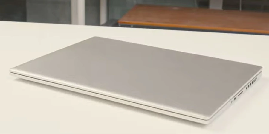 Dell Inspiron 16 sở hữu màn hình lớn nhất trong toàn bộ dòng máy này