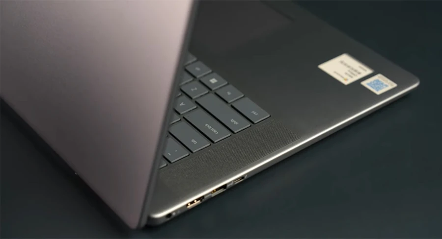 Tông màu trang nhã, thời thượng của Dell Inspiron 16
