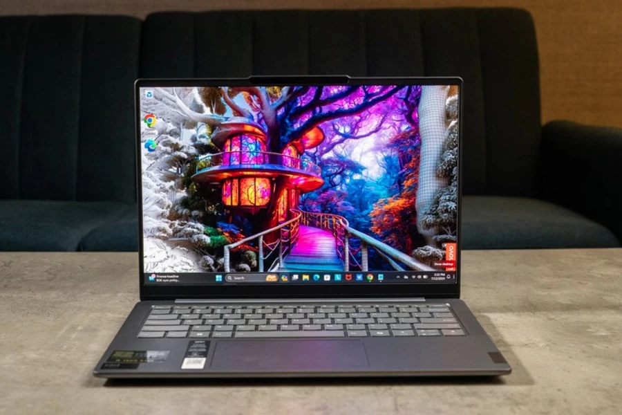 Dung lượng pin 65Wh trên Lenovo Yoga Slim 7 14IMH9 83CV001VVN cho phép người dùng sử dụng lên đến 7 giờ