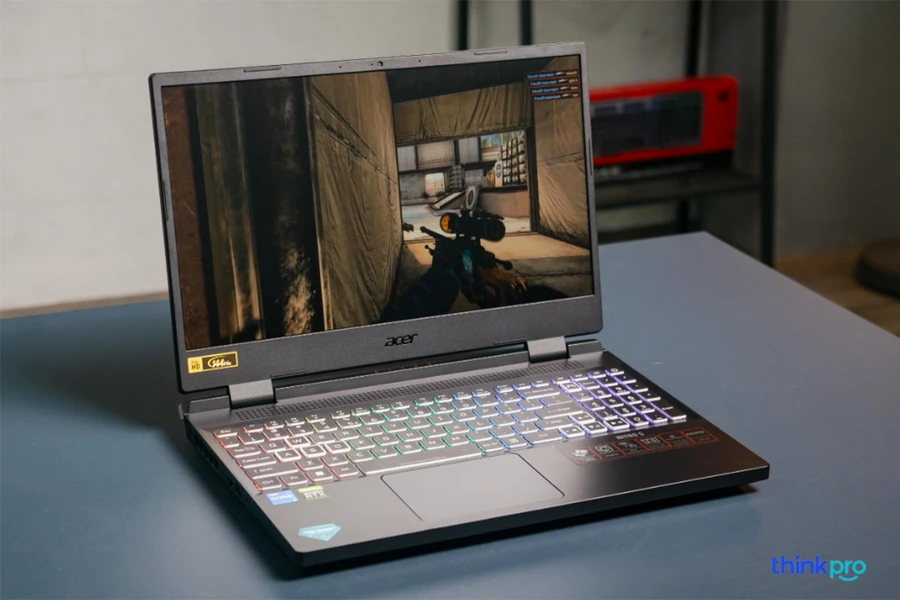 Acer Nitro 5 Tiger giúp bạn đắm chìm vào thế giới game, hình ảnh lung linh, hiệu ứng sống động