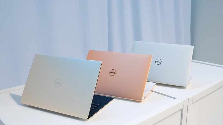 Dell XPS 13 7390, Ultrabook cao cấp với màn hình viền mỏng, thiết kế thanh lịch, hiệu năng ổn định.