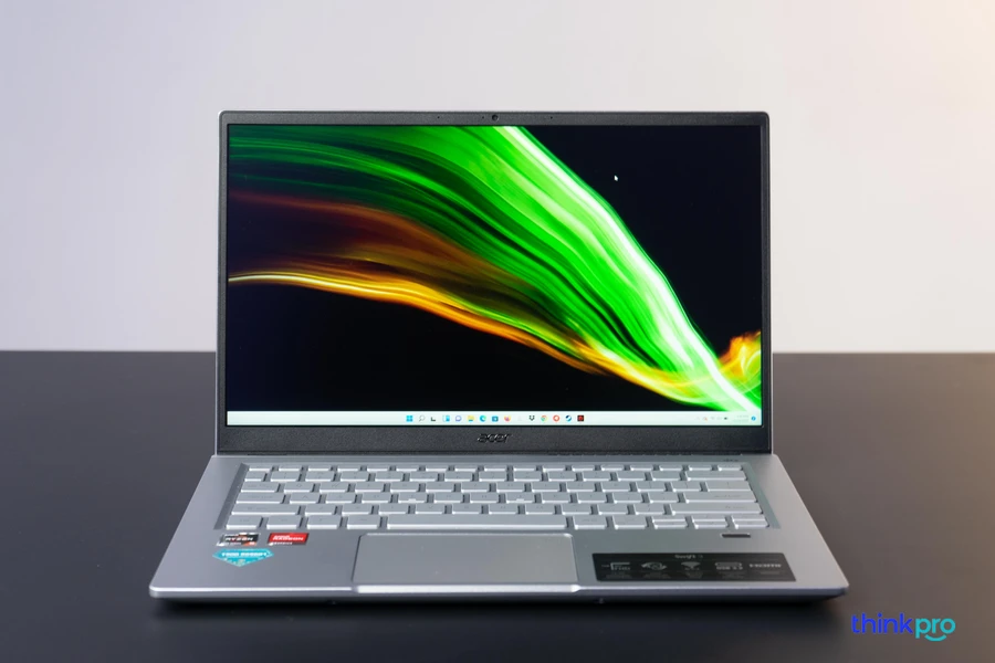 Màn hình Acer Swift 3 14 2021 hiển thị màu sắc sống động, độ phân giải FullHD