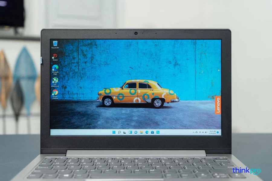 Laptop Lenovo Ideapad 1 với màn hình 11-inch, bàn phím tốt, webcam