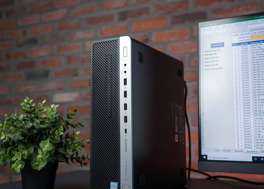 Máy tính đồng bộ HP EliteDesk cho học tập, hiệu năng ổn định, dễ bảo trì.