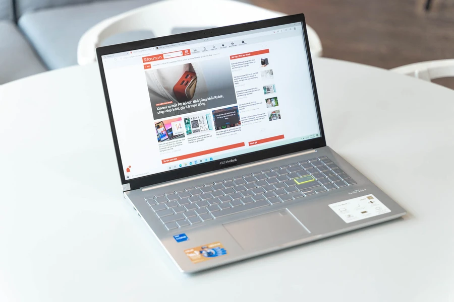 ASUS Vivobook A515 mỏng nhẹ, màn hình Full HD sắc nét, viền siêu mỏng