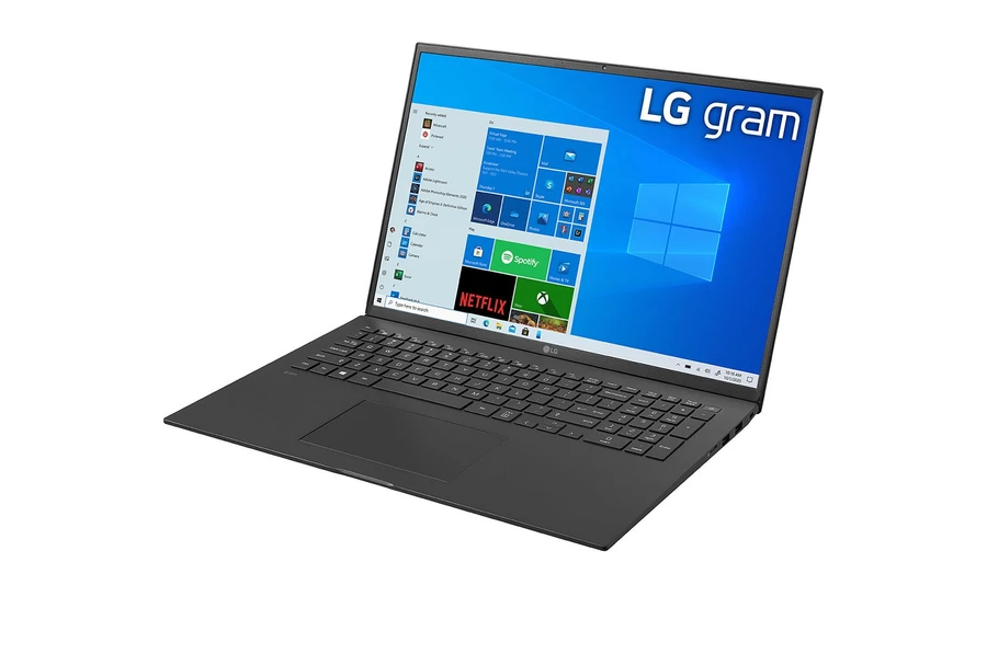 Laptop LG Gram 17 inch 2021 với cấu hình mạnh mẽ, chơi game mượt mà.