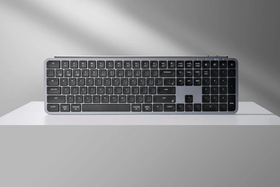 Bàn phím không dây Keychron B6 Pro Ultra-Slim sở hữu thiết kế siêu mỏng nhẹ, dễ dàng di chuyển