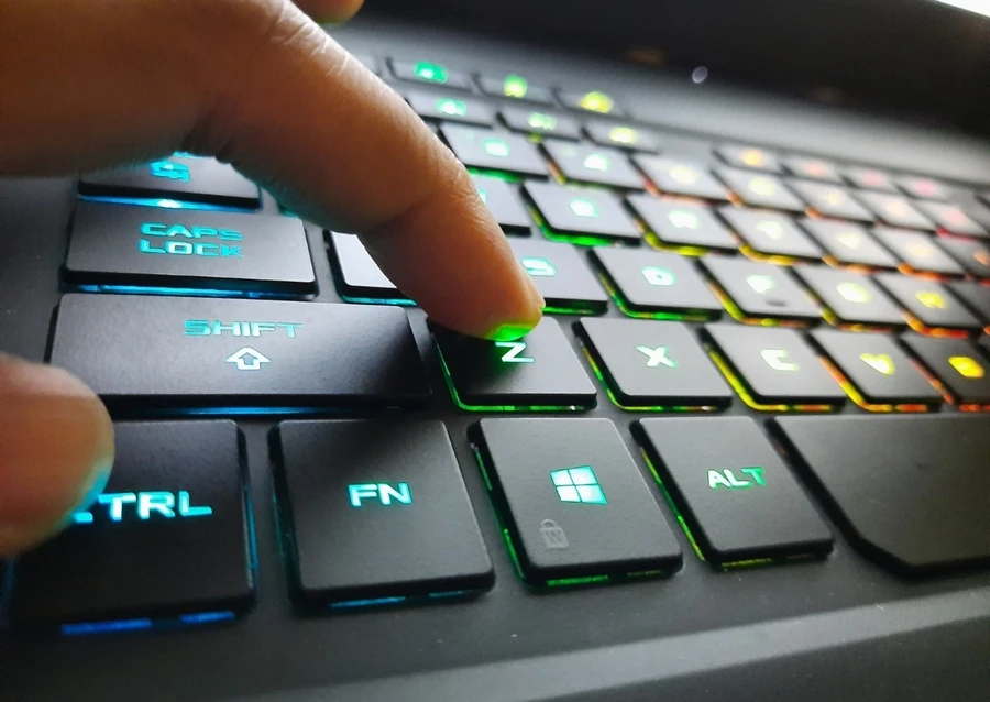 Bàn phím laptop chơi valorant 
