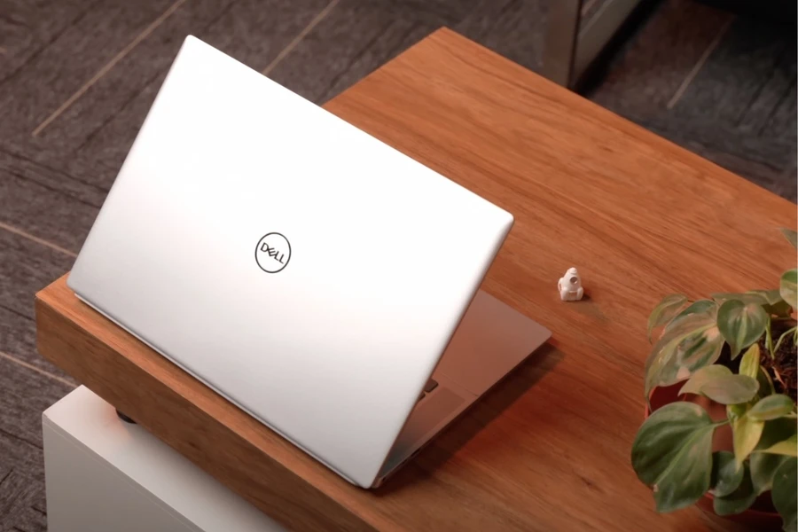 Dell Inspiron 16 5635 sở hữu thiết kế tối giản, chỉnh chu và chắc chắn