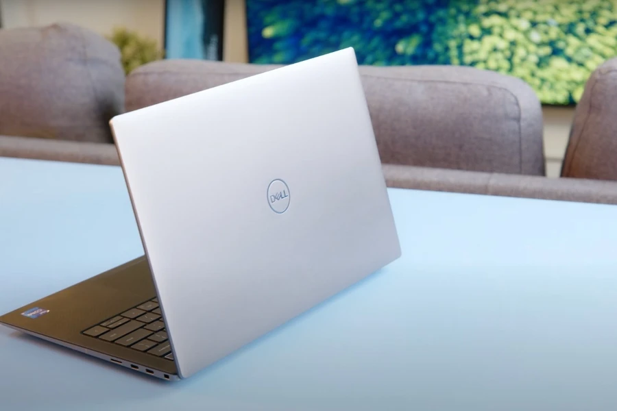 Dell Precision 5480 có cân nặng 1.48 mang tính di động cao