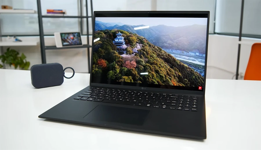 LG Gram 17 với màn hình khủng 17 inch mang lại trải nghiệm giải trí tuyệt vời