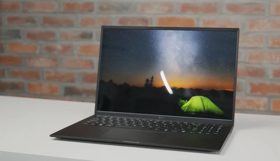 LG Gram và LG UltraPC là hai dòng laptop nổi tiếng của thương hiệu LG