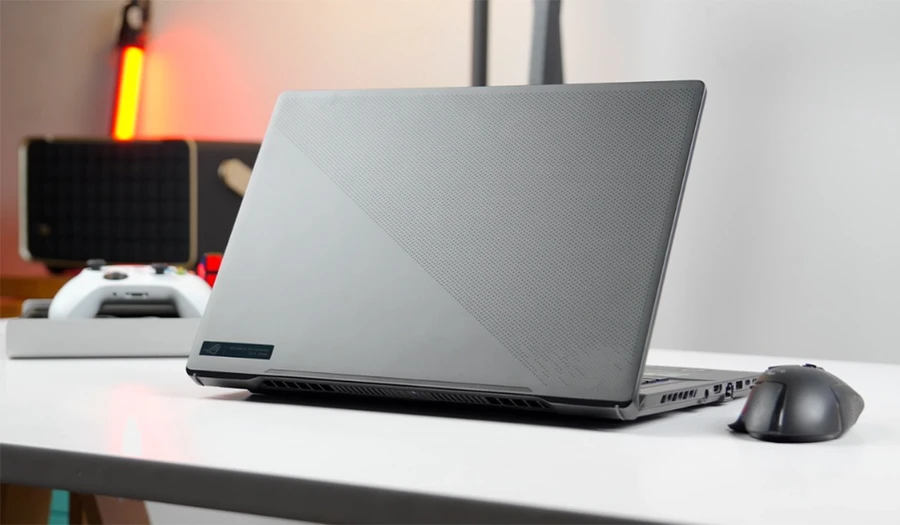 ROG Zephyrus nổi tiếng với ngoại hình gọn gàng nhưng vẫn mang lại hiệu năng cao