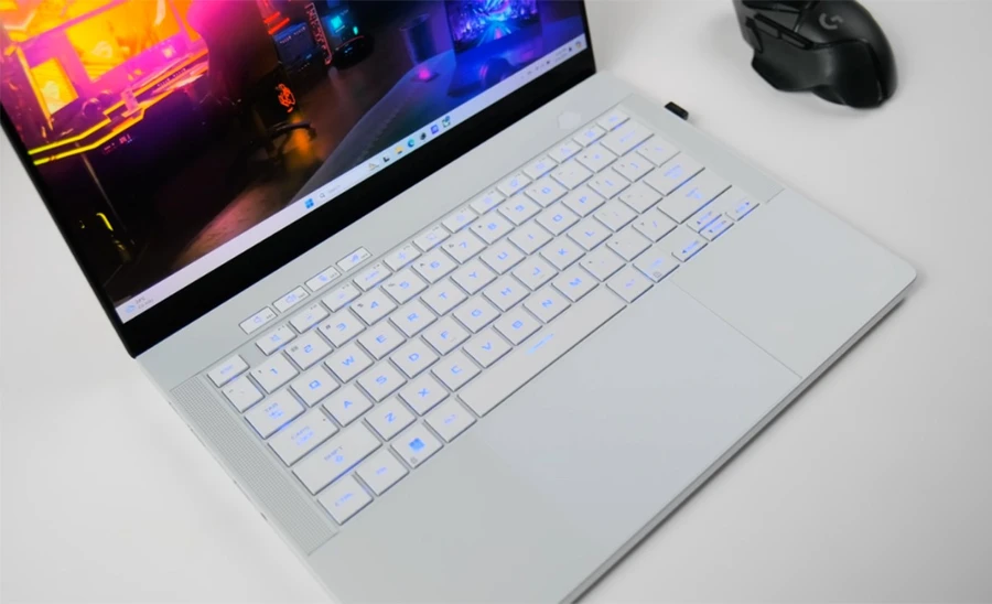 Trải nghiệm bàn phím cực đã tay và bắt mắt nhờ hệ thống LED RGB