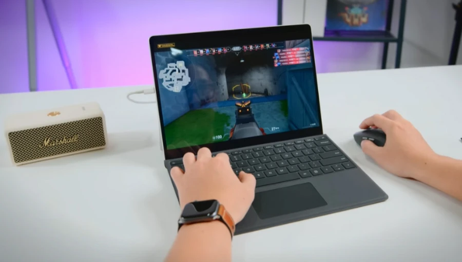 Tuy sở hữu vẻ ngoài mỏng nhẹ. Microsoft Surface vẫn mang lại hiệu năng ấn tượng