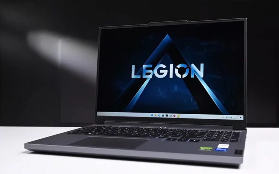 Lớp vỏ kim loại nguyên khối mang lại ngoại hình sang trọng, bền bỉ cho phiên bản 2024 của Lenovo Legion Slim 5