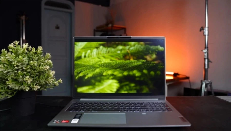 Vẻ ngoài thời thượng của Lenovo Ideapad