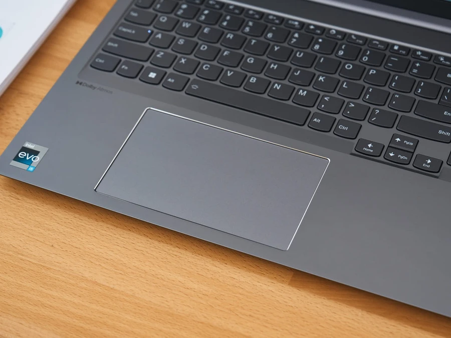 ThinkBook 16 G5+ được tích hợp bàn phím fullsize