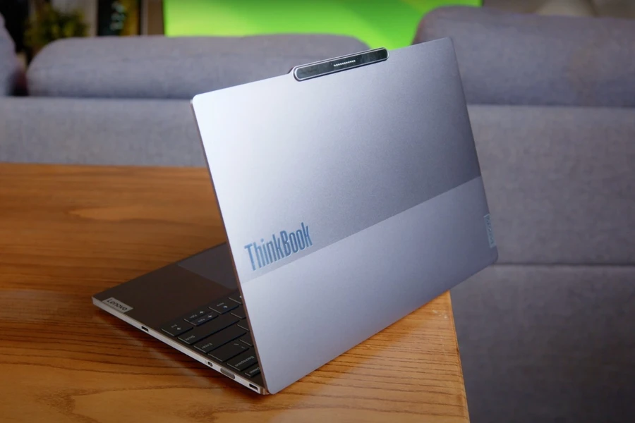 Lenovo ThinkBook X được làm bằng chất liệu hợp kim nhôm