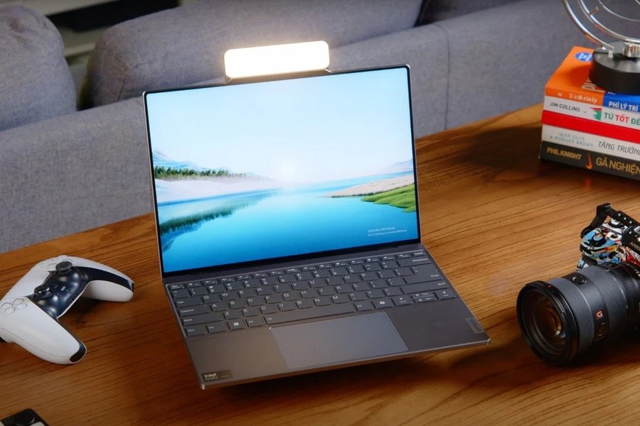 Lenovo ThinkBook X có trọng lượng siêu nhẹ chỉ 1.2kg