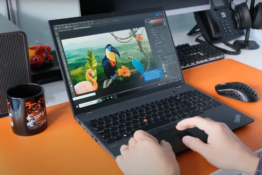 Lenovo ThinkPad T16 Gen 2 được trang bị card đồ hoạ Intel Iris Xe Graphics