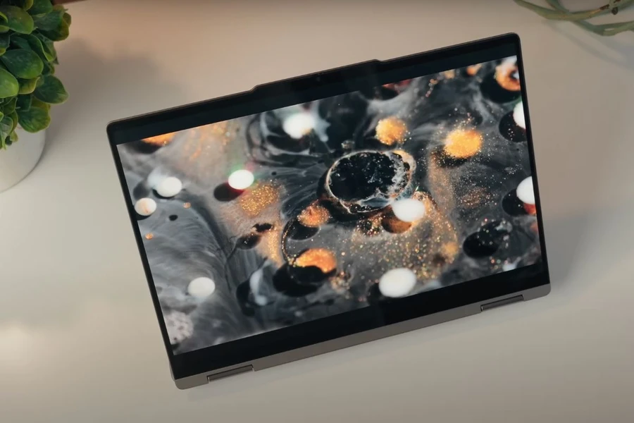 Lenovo Yoga 7 2 in 1 14IML9 có màn hình kích thước 14 inch, độ phân giải  1920 x 1200px cho chất lượng hiển thị sắc nét