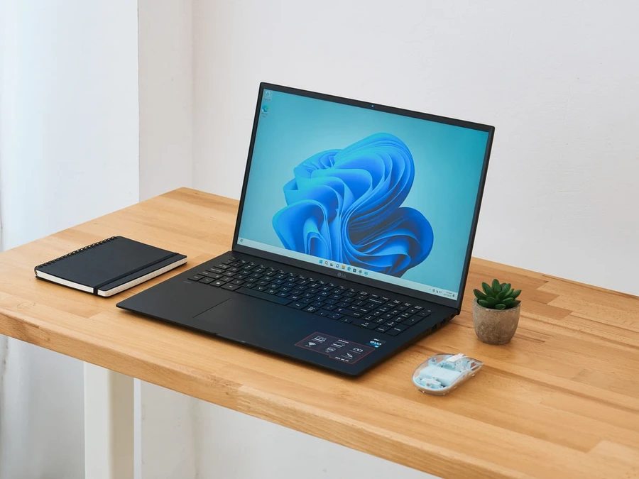 LG Gram 2023 trang bị màn hình IPS 17 inch, độ phân giải 2560 x 1600 px