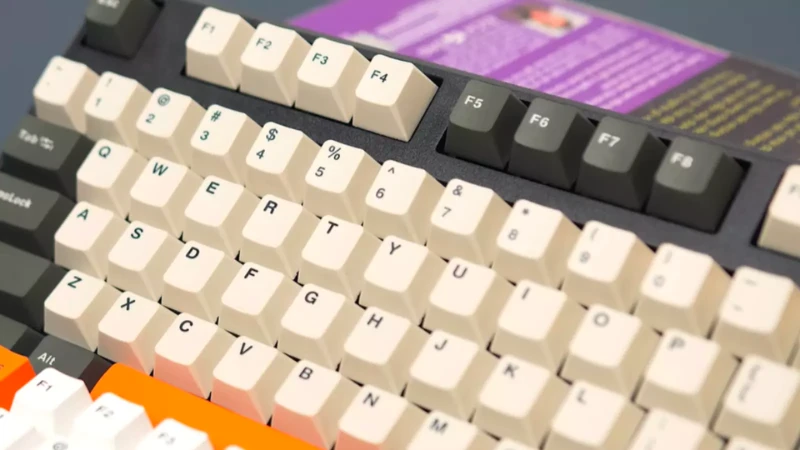 Chất lượng keycaps của bàn phím Mistel Bunny X8
