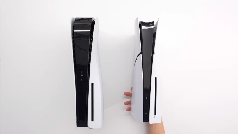 Các cổng kết nối trên PS5 Slim (Nguồn youtube: Dave2D)