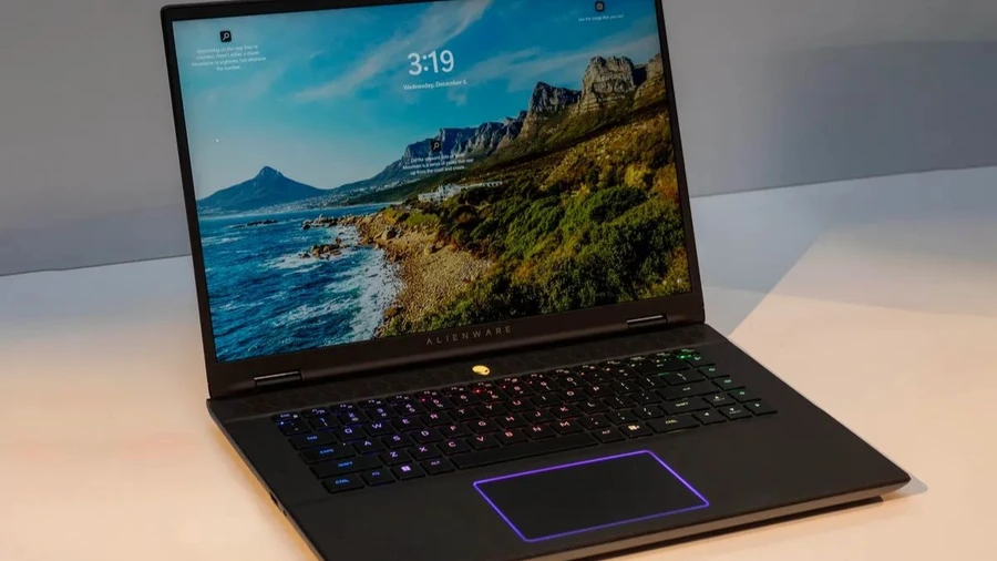 Dell Alienware m16 R2 Gaming