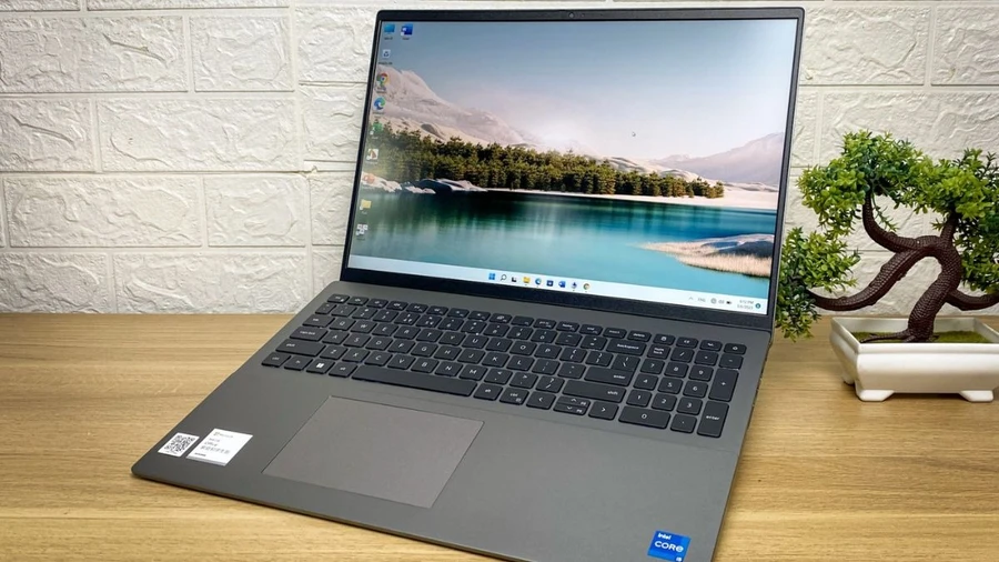 Dell Vostro 5620