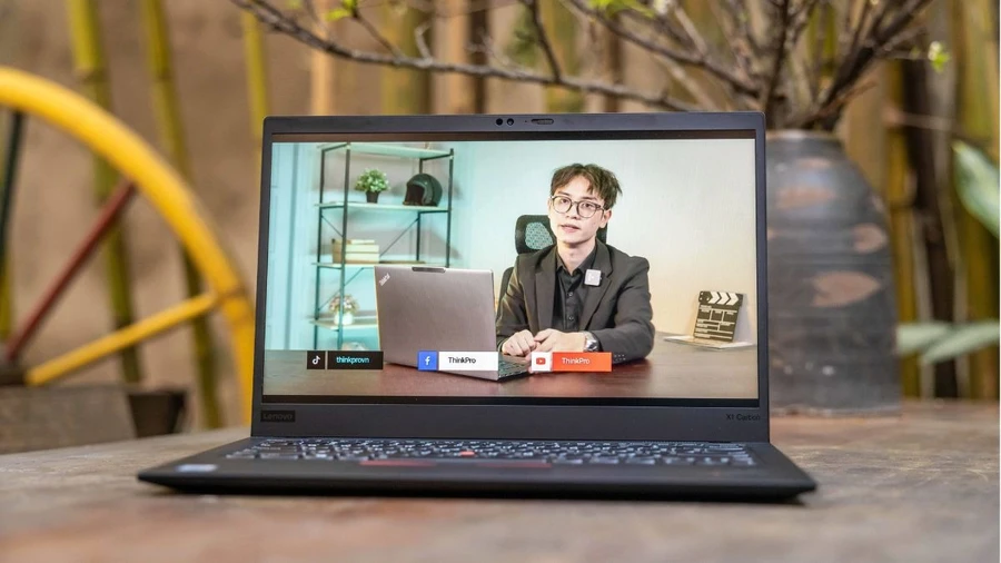 ThinkPad X1 Carbon vẫn là một lựa chọn rất tuyệt vời cho người dùng văn phòng hay thậm chí là đồ họa