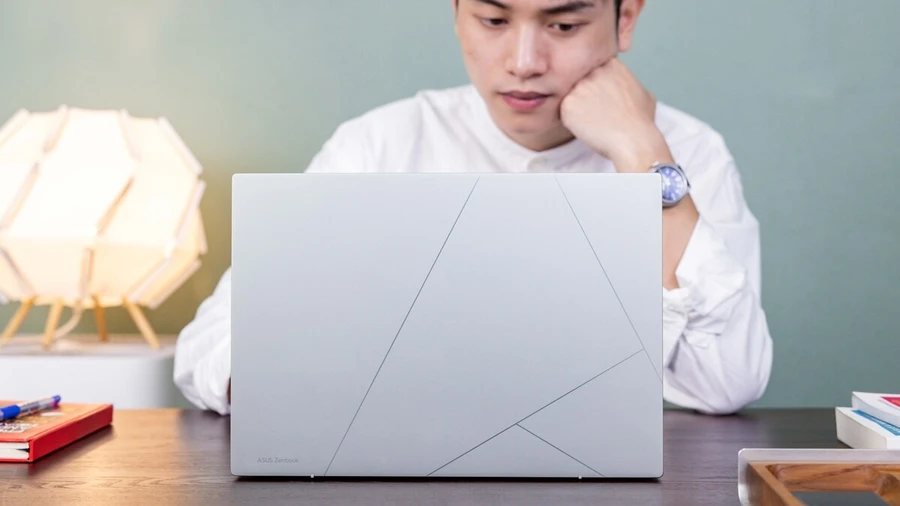 Thiết kế ASUS Zenbook 14 OLED UX3402