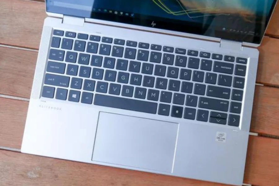 Bàn phím trên HP Elitebook X360 1040 G7 được bố trí với khoảng cách phím hợp lý