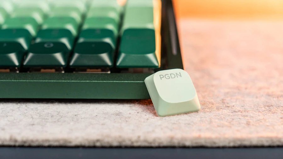 Keycap của Newmen Mama sẽ là keycap dạng low-profile, được làm từ nhựa PBT