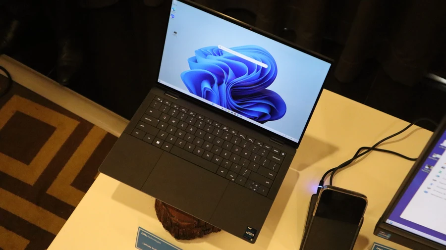 Laptop Dell XPS 14 9440 với thiết kế mỏng nhẹ và hiện đại.