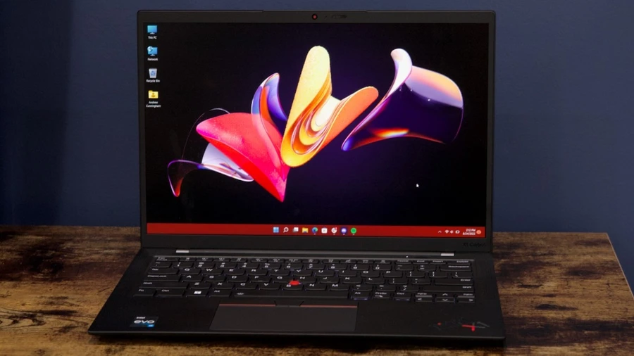 Lenovo ThinkPad X1 Carbon Gen 10 (i7/32GB/1TB)